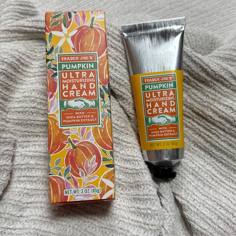 Trader Joe’s Pumpkin Ultra Moisturizing Hand Cream Shea Butter New